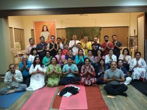 Acharya Satyananda gave a first initiation to 25 persons in Mumbai, India, January 31 to February 2, 2020.